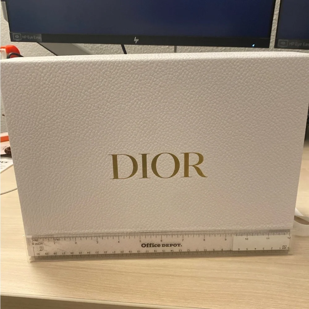 Dior gift box - Picture 8 of 8
